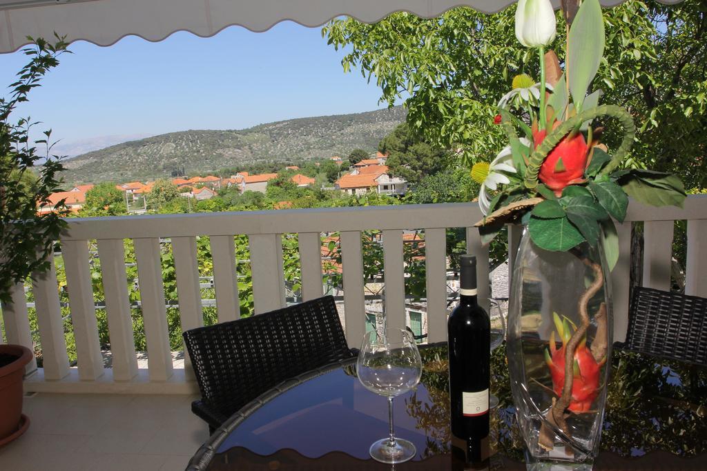 Holiday House Pine Tree Nerezisca Экстерьер фото
